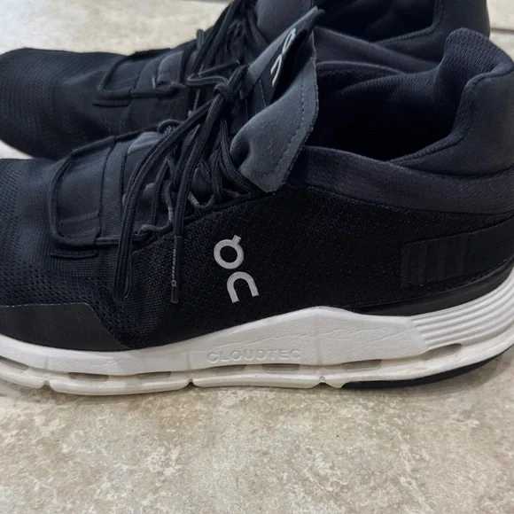 On Cloud Nova Running Men's Black and White Sneakers - Picture 4 of 8